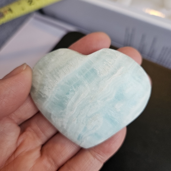 Caribbean Calcite blue Hearts crystals bundle - Picture 8 of 9